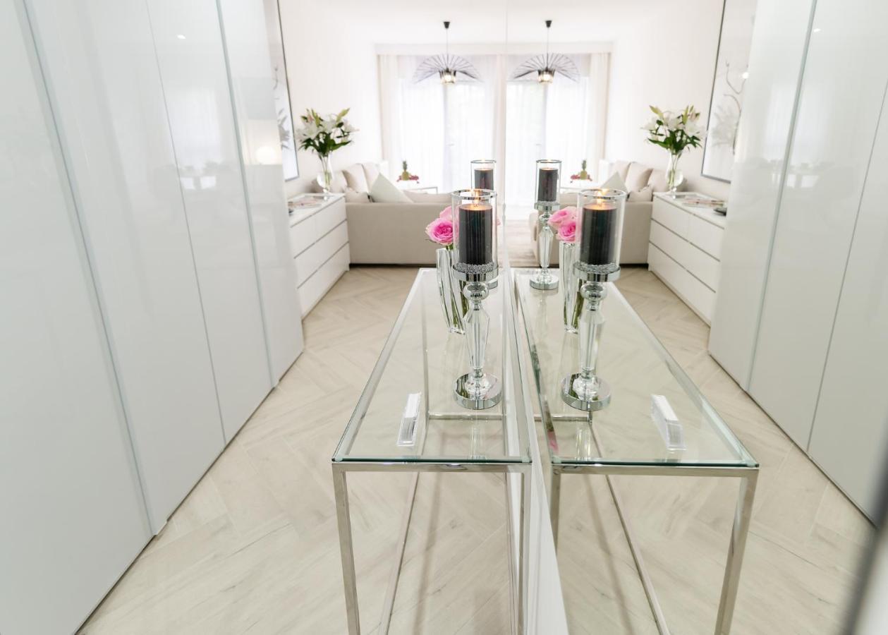 Bianco Apartments 슈비노우이스쳬 외부 사진
